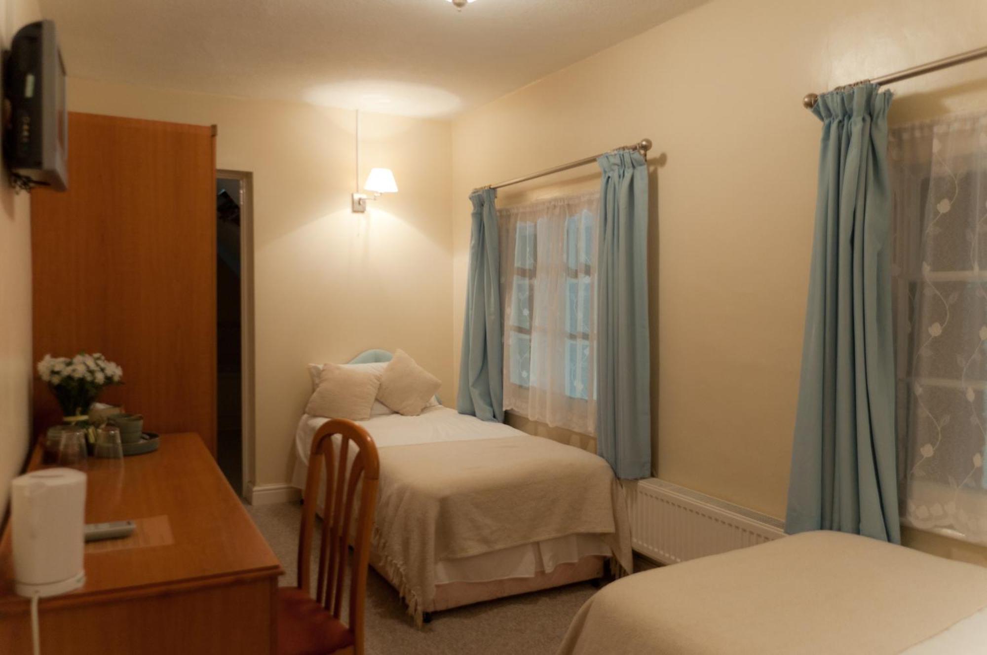 Oak Inn Upton Snodsbury Dış mekan fotoğraf