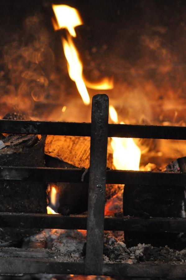 Oak Inn Upton Snodsbury Dış mekan fotoğraf
